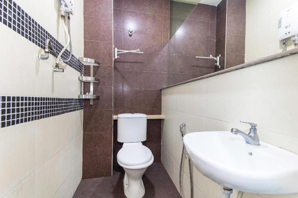 קואלה לומפור Oyo 90429 Hotel Narasindo מראה חיצוני תמונה